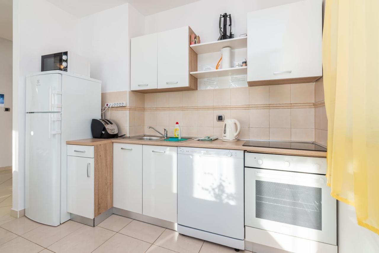Apartment Mimoza 5, Baska, Krk Extérieur photo