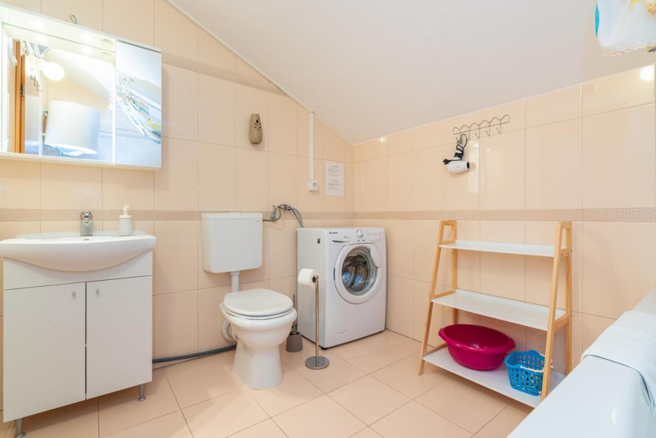 Apartment Mimoza 5, Baska, Krk Extérieur photo