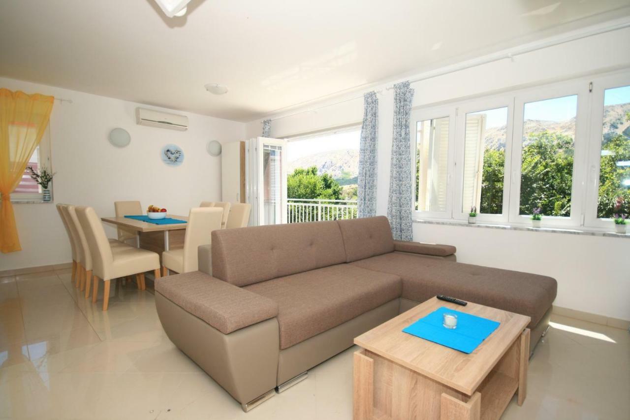 Apartment Mimoza 5, Baska, Krk Extérieur photo