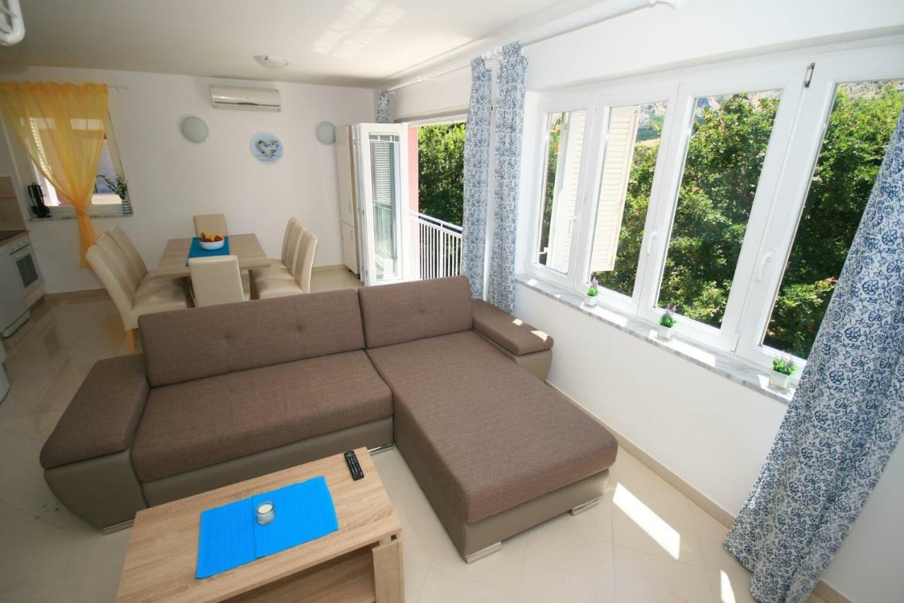 Apartment Mimoza 5, Baska, Krk Extérieur photo